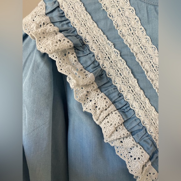 Warehouse UK Size 8 denim lace button up top - Picture 4 of 5